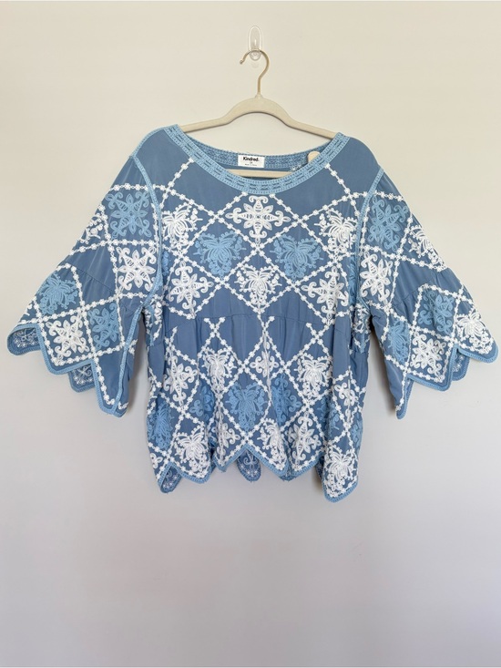 Kindred Tops - Kindred Blue Embroidered Boho Top, Size 2X, Floral Details, Cottagecore
